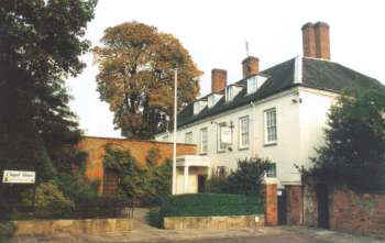 conf-chapel-house.jpg (12341 bytes)