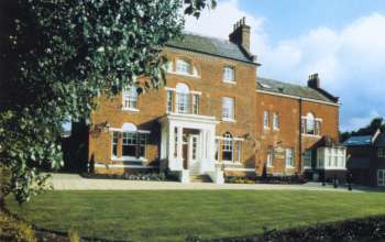 conf-mooreplace-midlands.jpg (14456 bytes)